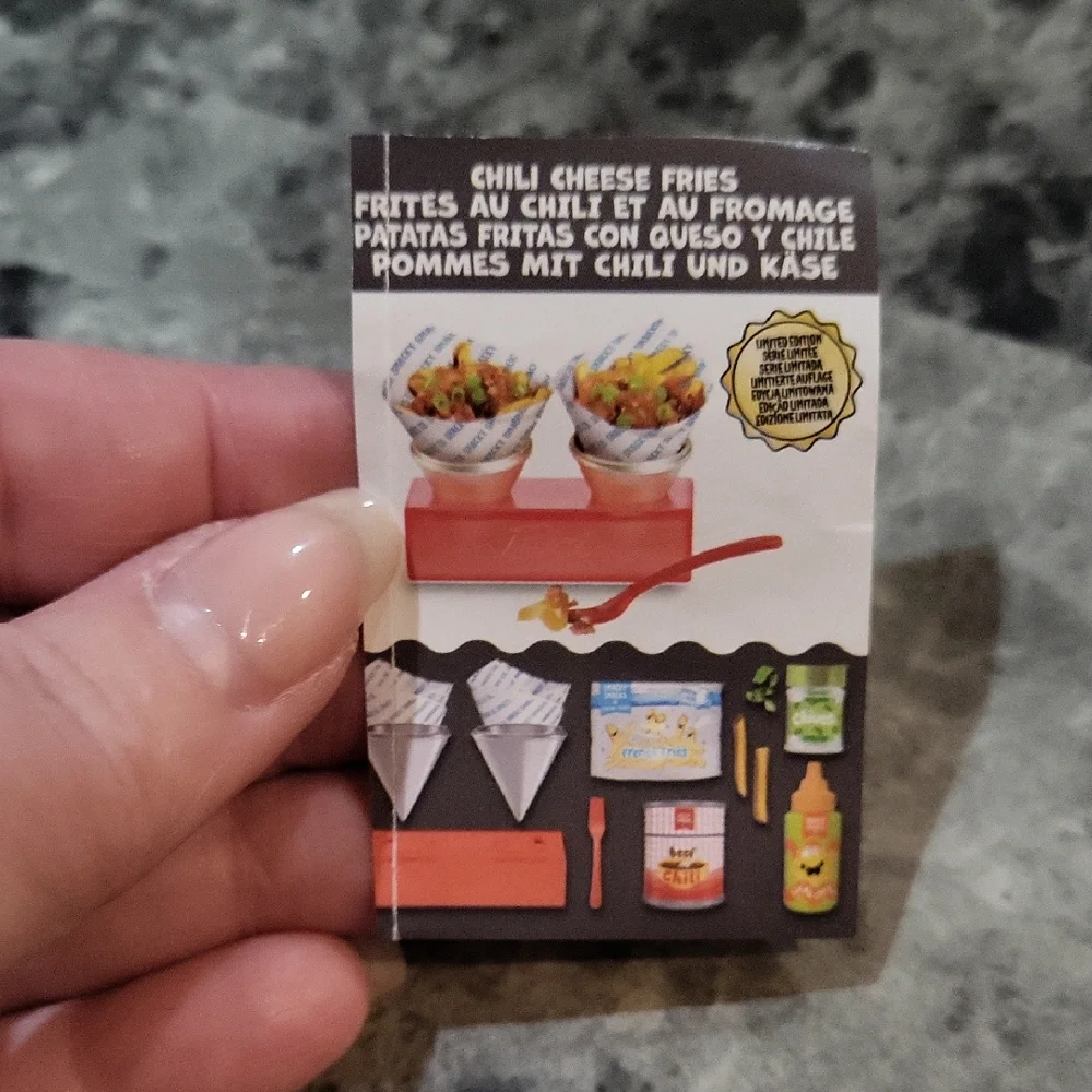 Miniverse Make It Mini Food Chili Cheese Fries